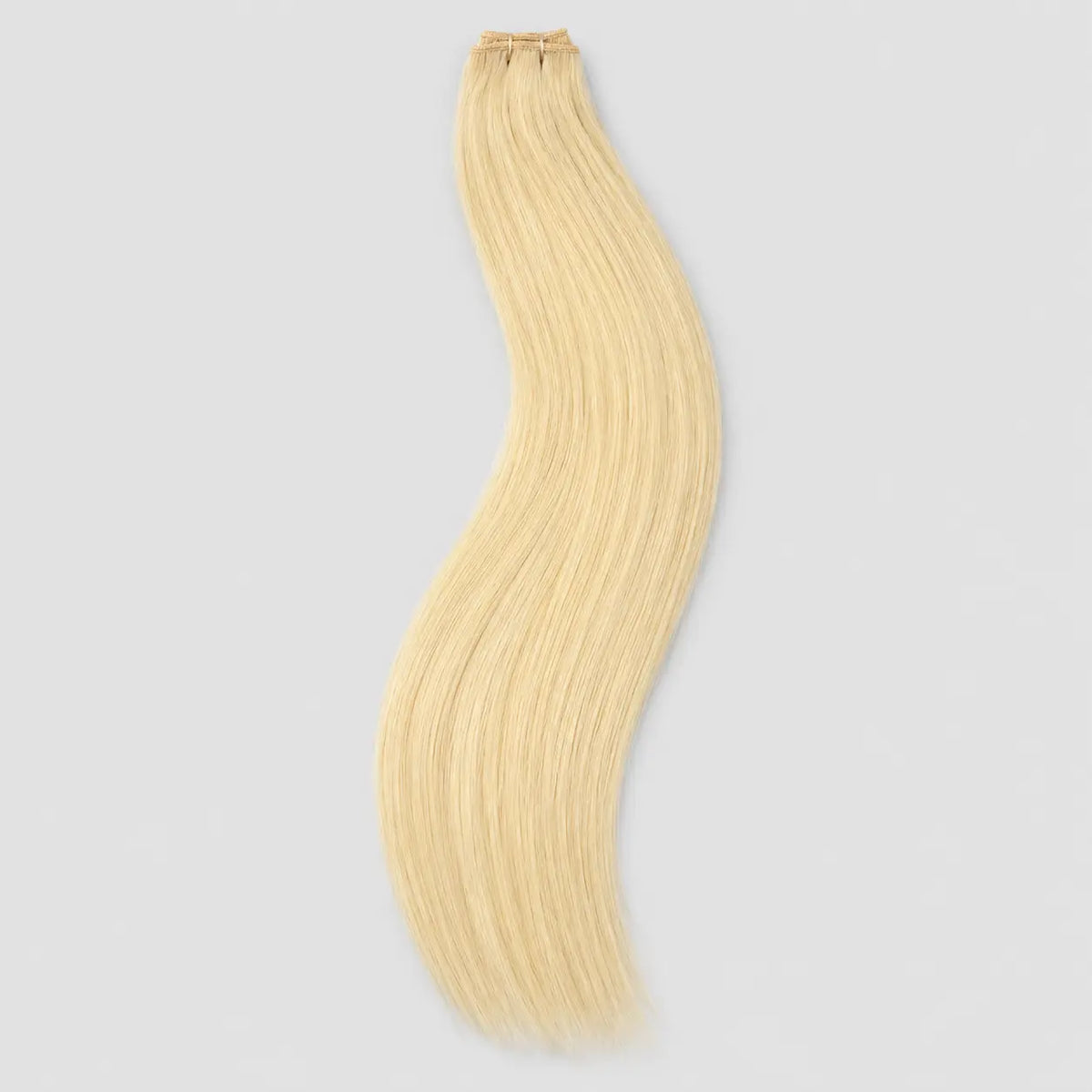 Butterfly Weft #60 – ljusblond med varma gyllene toner, Super Double Drawn, 50 g, 55 cm